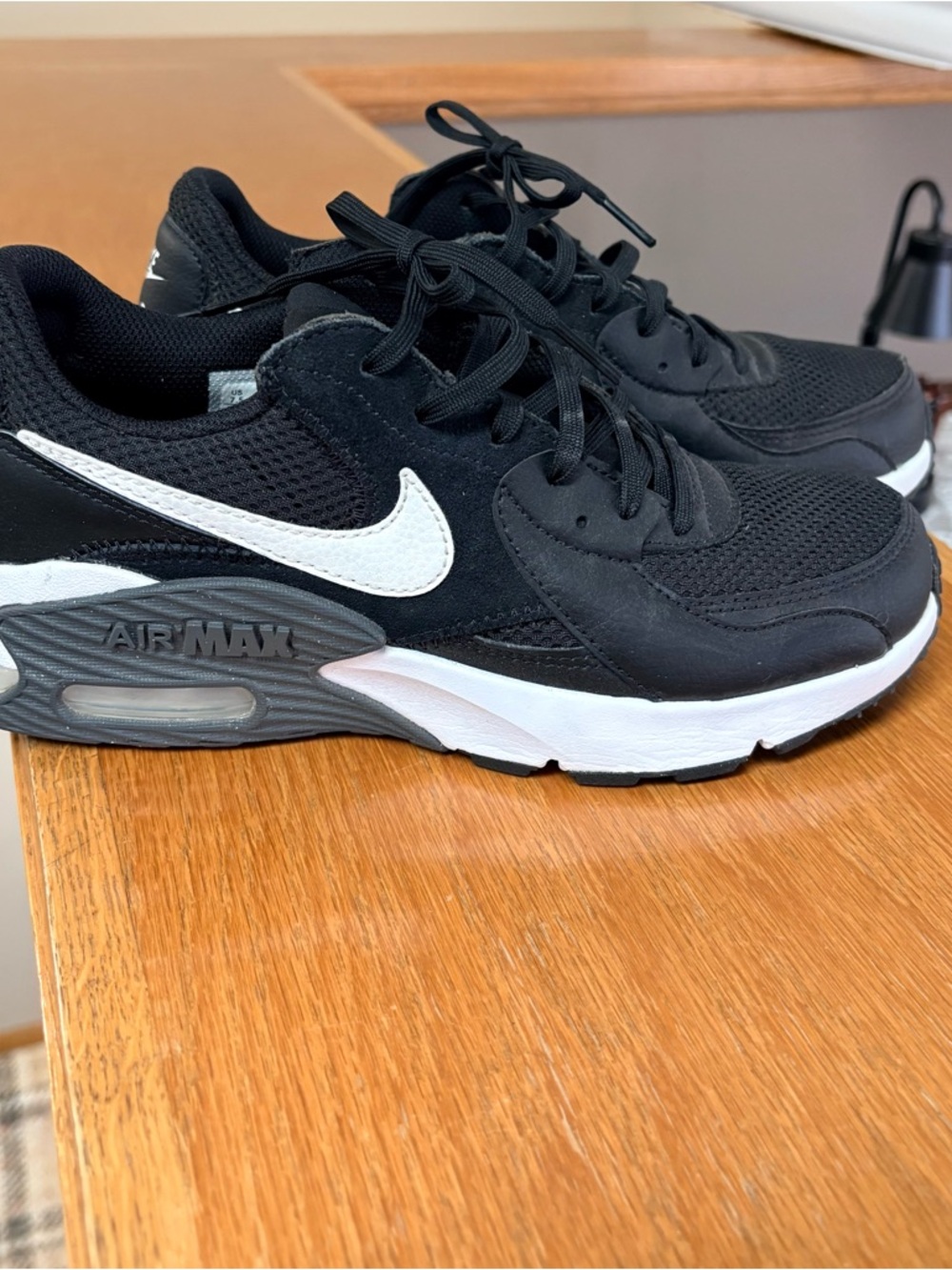 Nike Black and White Air Low-Top Sneakers. Size 7 1/2